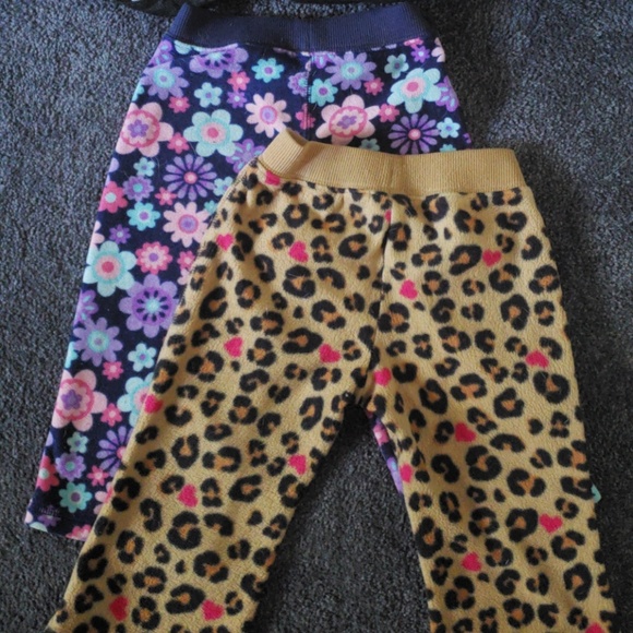 BUNDLE Girls fleece pants - Picture 3 of 3